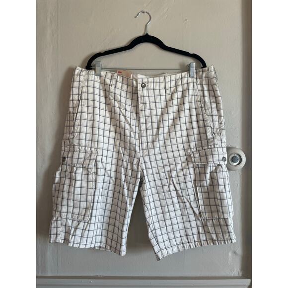 NWT Levis Mens Ace Cargo Twill Plaid Shorts Size W 38 - Picture 1 of 6